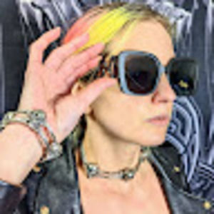 Meet your Posher, Tina